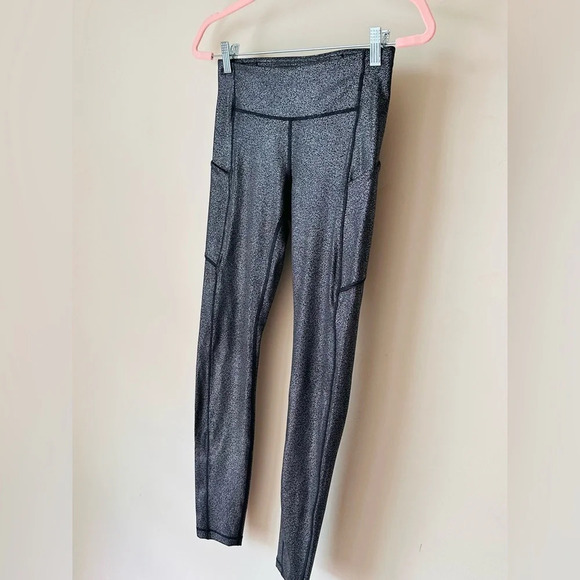 Lululemon Speed Up Tight Luminosity Foil Print Black Silver - Size 4 - Picture 9 of 14